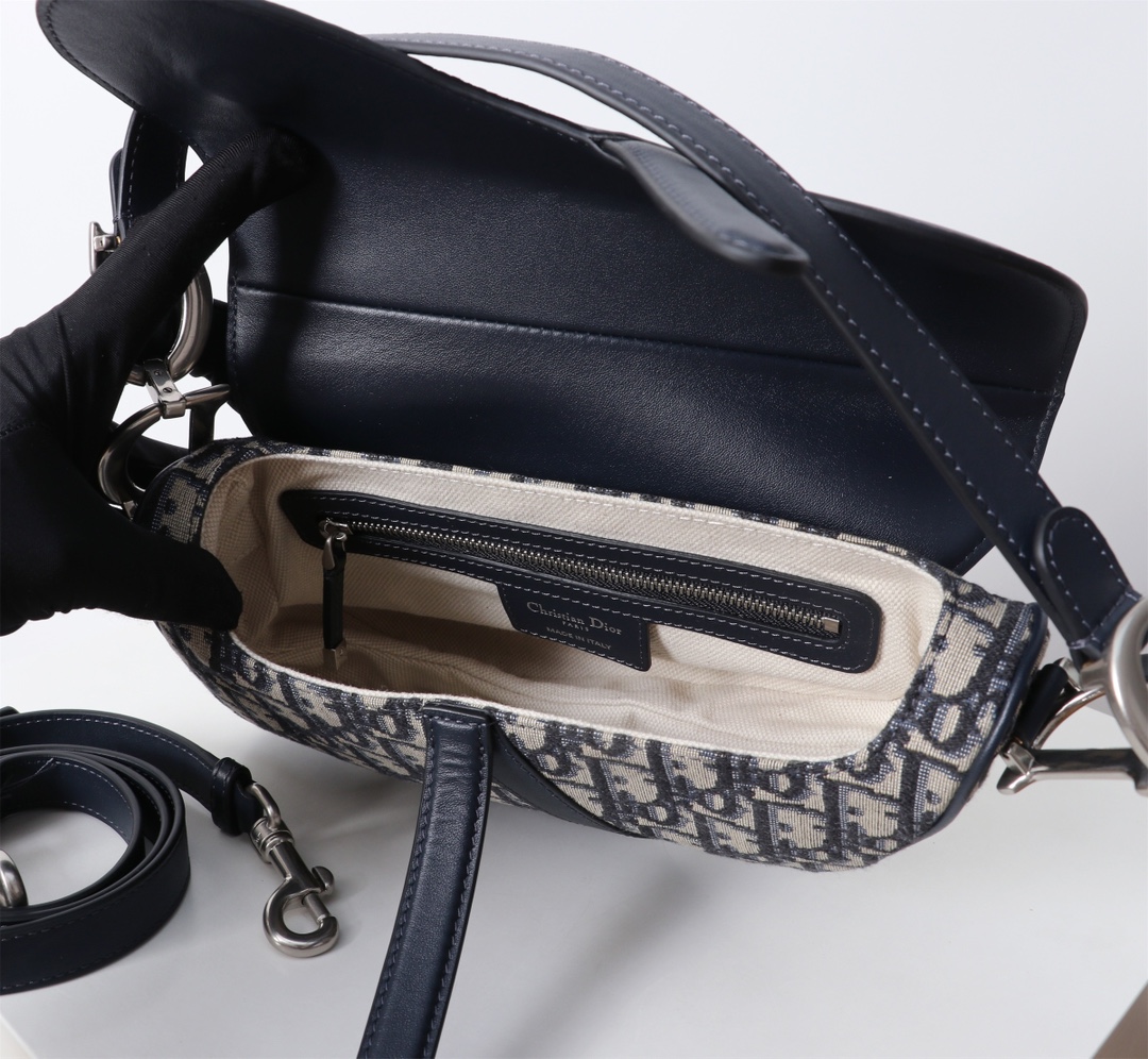 Saddle Bag Blue Dior Oblique Jacquard and Black Calfskin